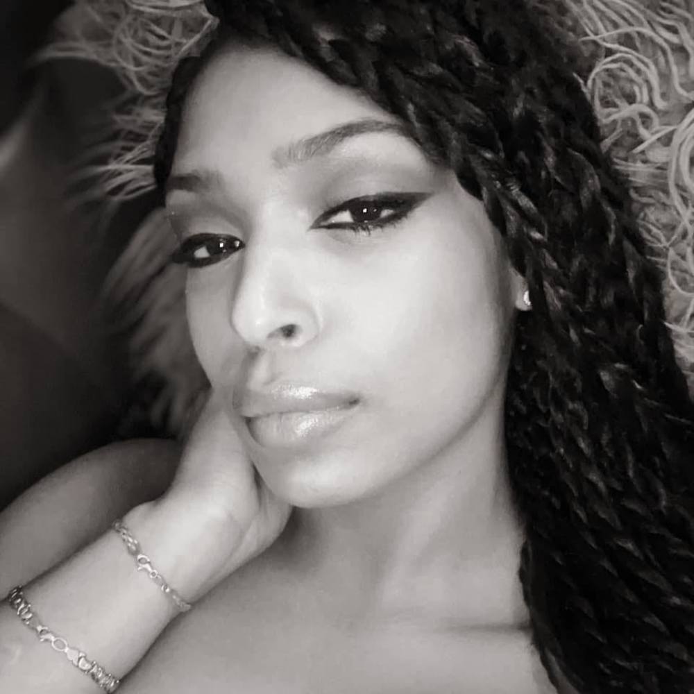 Meet your Posher, Steph